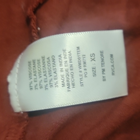 RVCA Temped knit Swing Dress with pockets - Picture 5 of 10